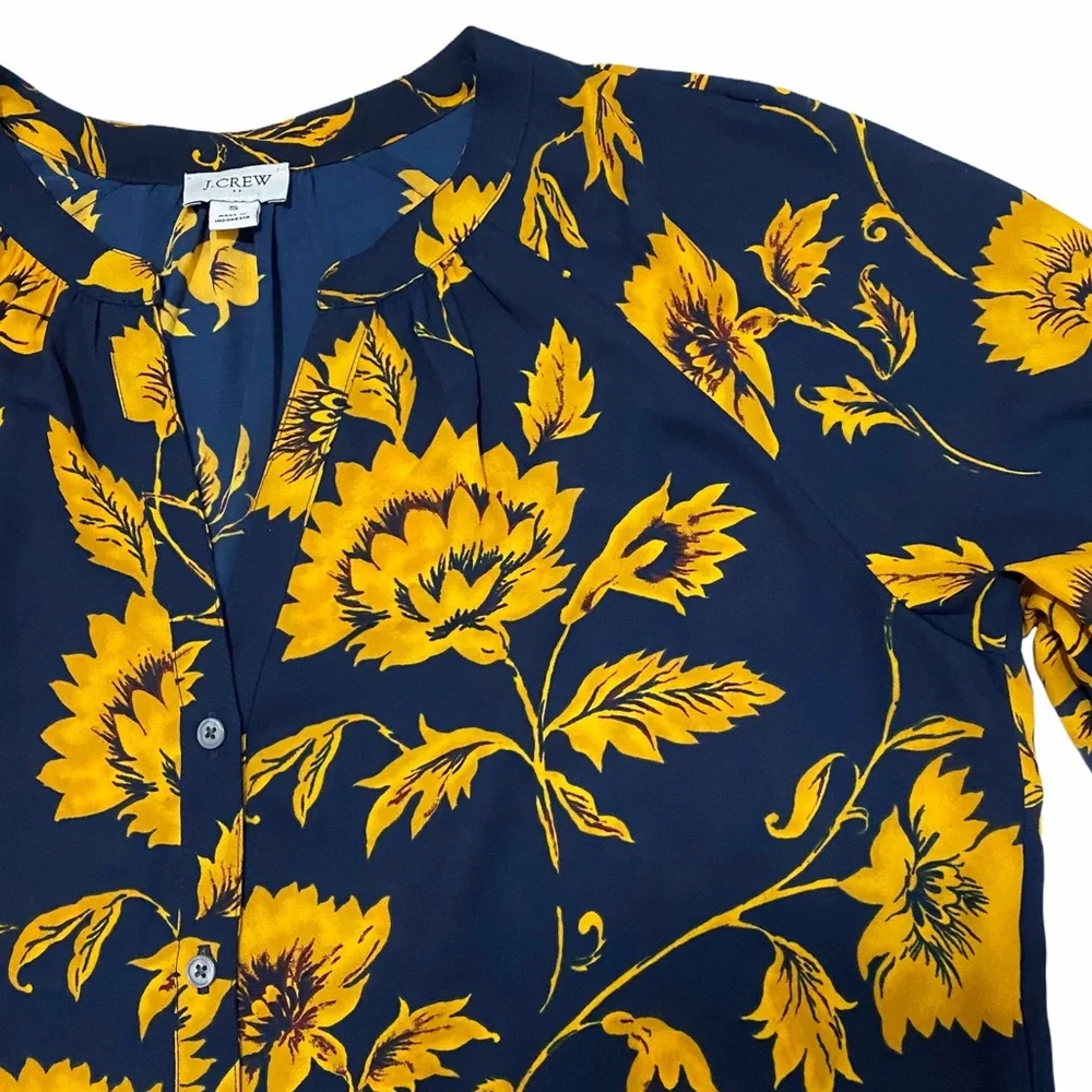 J. Crew button raglan floral top